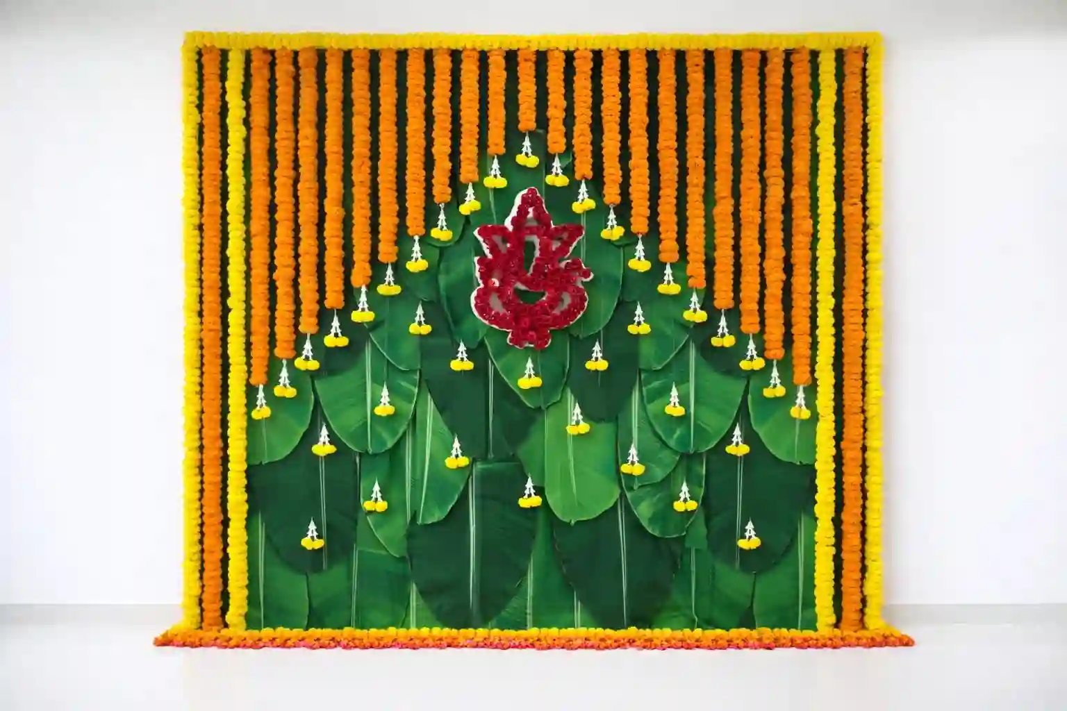 Housewarming Banana Leaf Elegance Festive